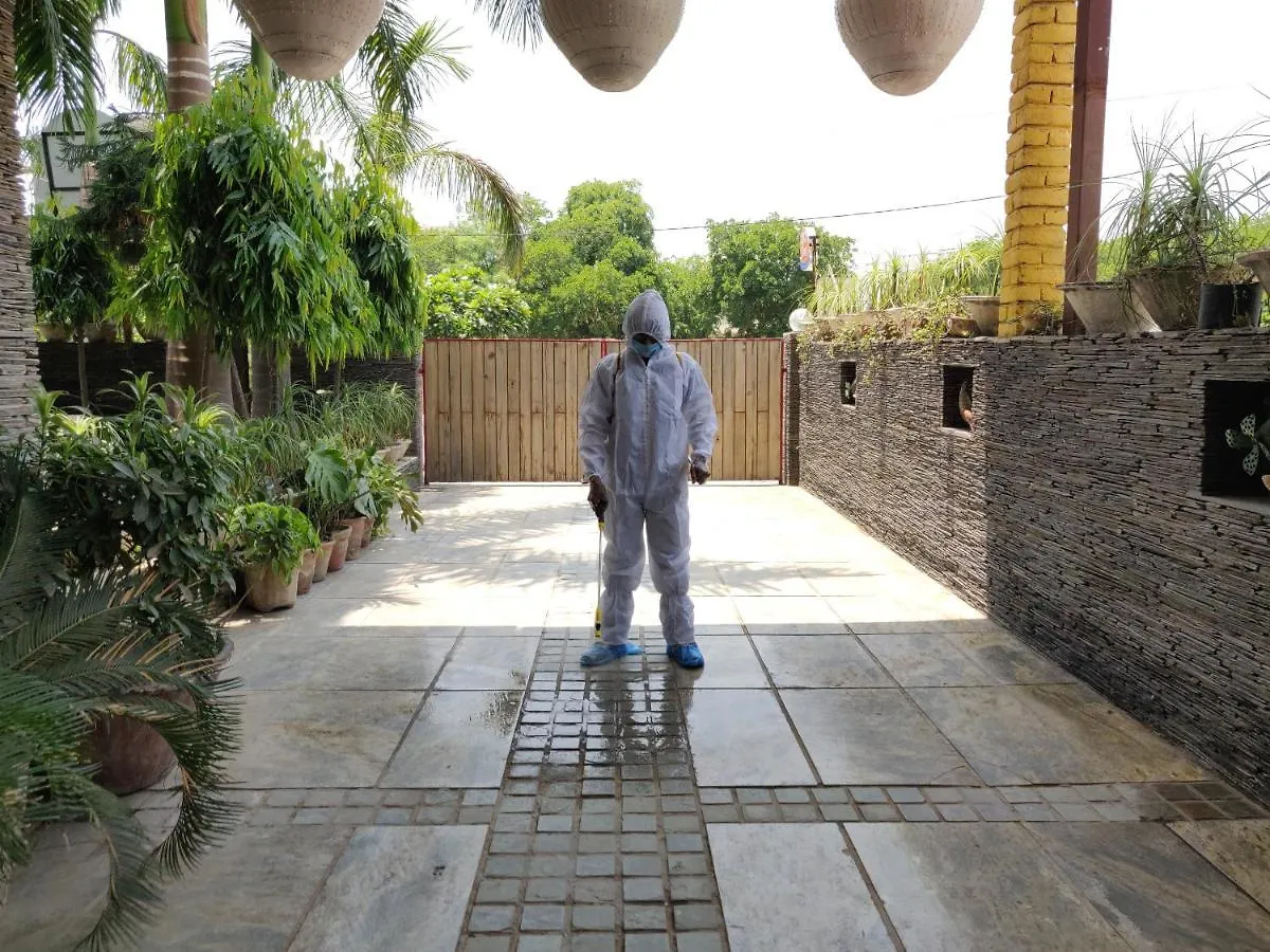 גורגאון Aakritii Hotels 3*,  הודו