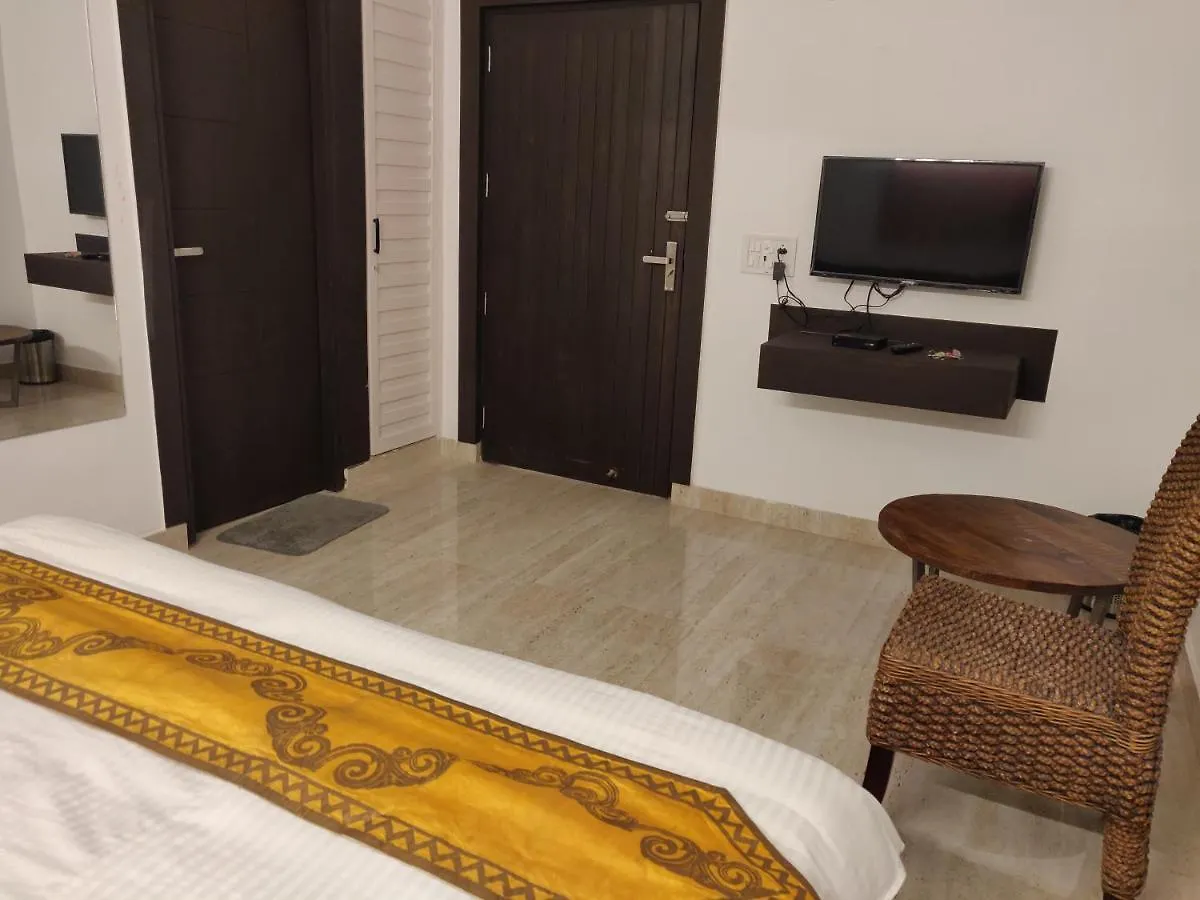 ***  גורגאון Aakritii Hotels הודו