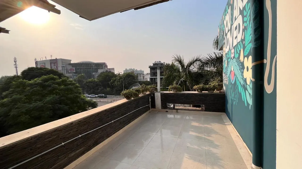 גורגאון Aakritii Hotels