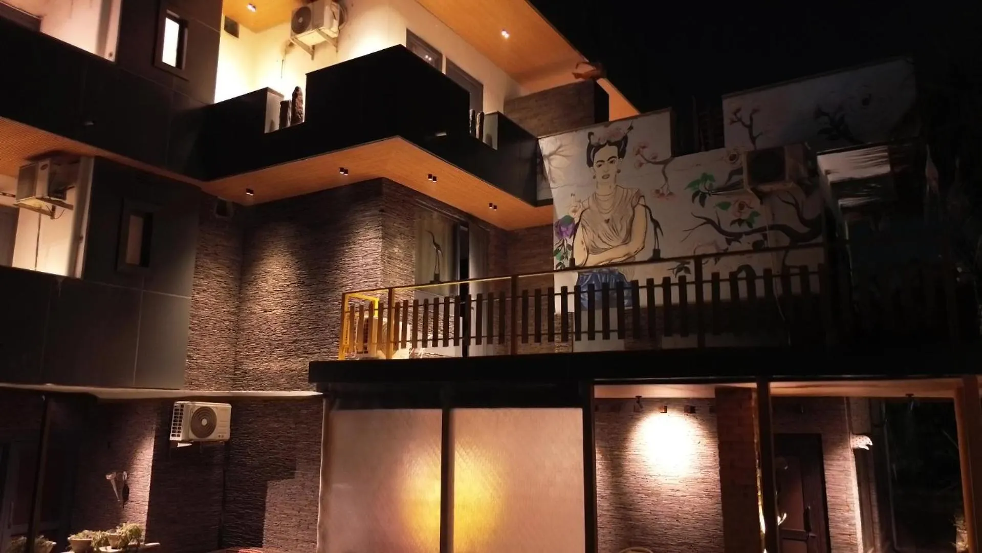 ***  גורגאון Aakritii Hotels הודו