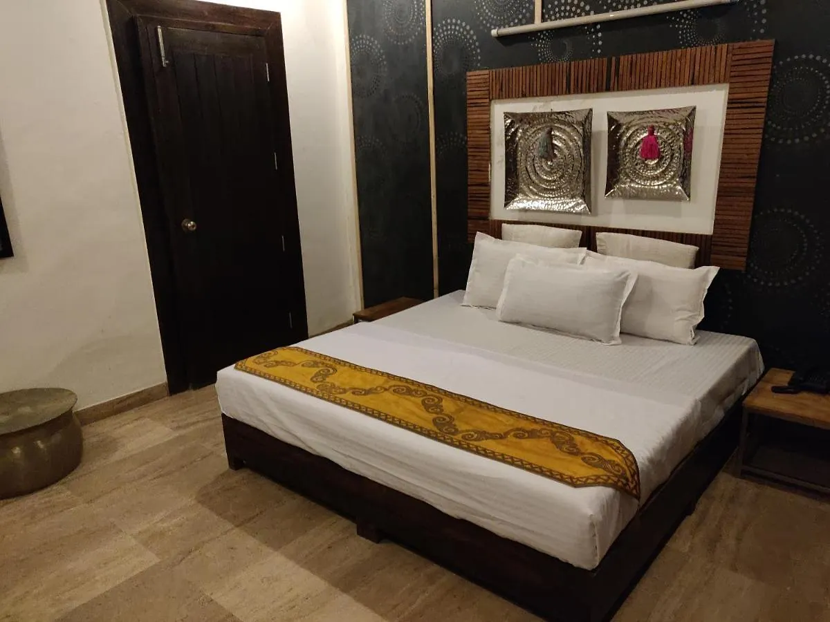 גורגאון Aakritii Hotels